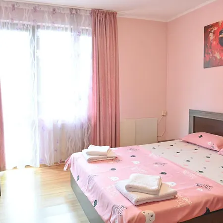 公寓 Bright 1br Flat I Near Center & Lift By Flat Mаnаger 班斯科